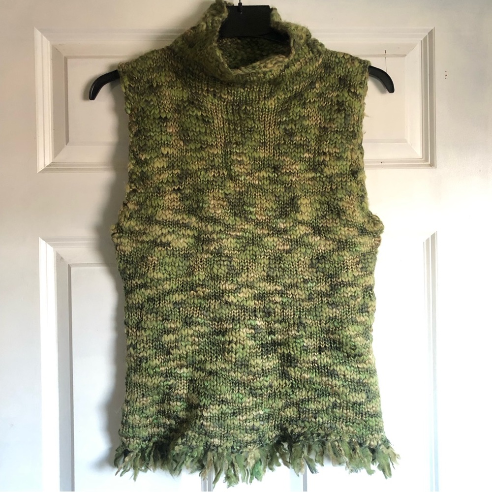 Knit sleeveless top